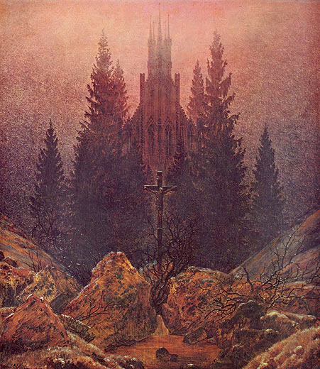 Kreuz und Kathedrale im Gebirge